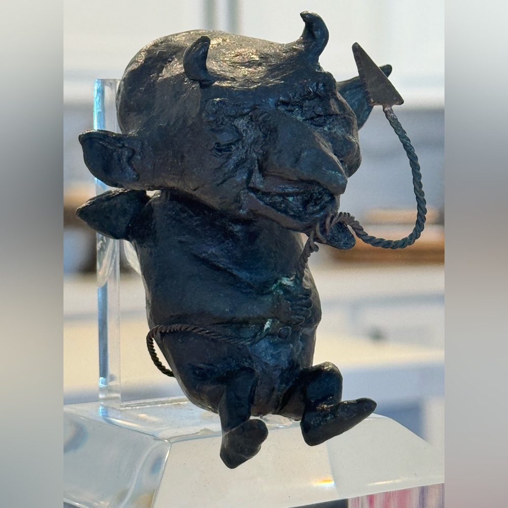 Black Sculpture Art Piece